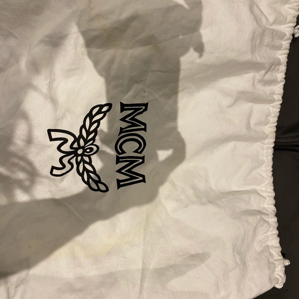 McM bag - Picture 2 of 2